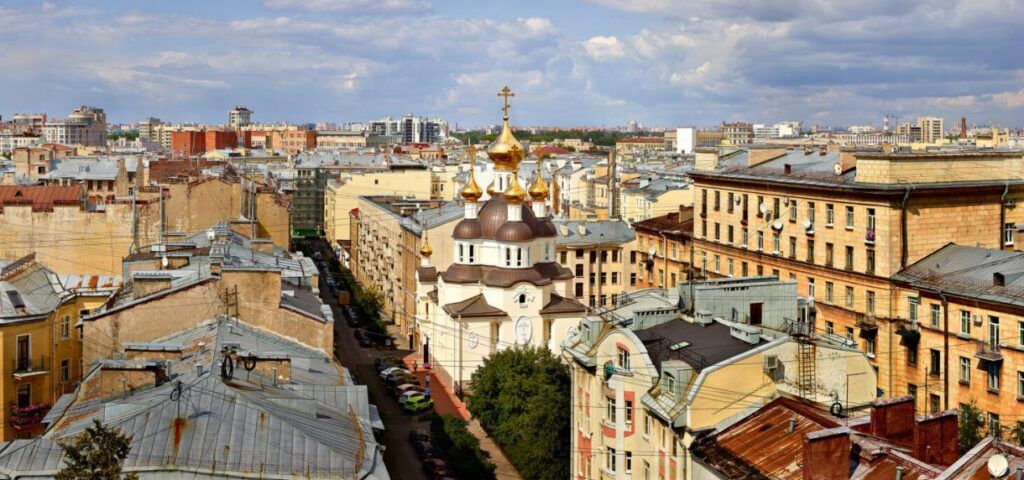 В храм требуется уборщица