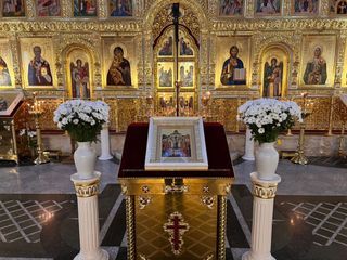 Воздвижение Честнаго и Животворящего Креста Господня