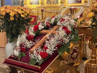 Воздвижение Честнаго и Животворящего Креста Господня