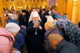 Митрополит Варсонофий совершил Всенощное бдение в храме святой Ксении Петербургской