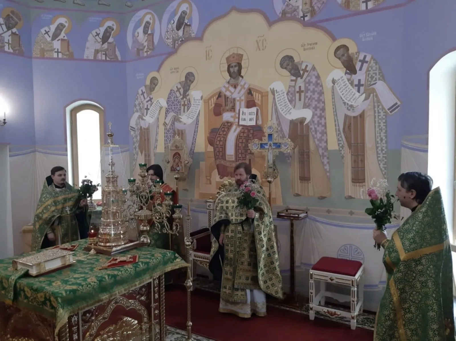 Престольный праздник в храме святой блаженной Ксении Петербургской на Лахтинской улице 17