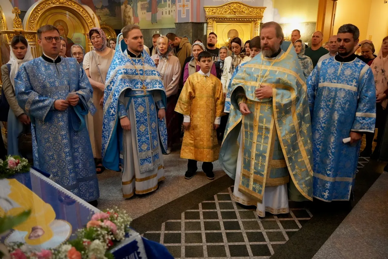 С Успением Пресвятой Богородицы!
