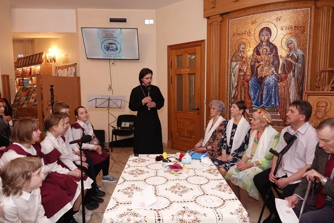 Акция-концерт «В поддержку Родины» вокально-реабилитационного круга «У Ксении»