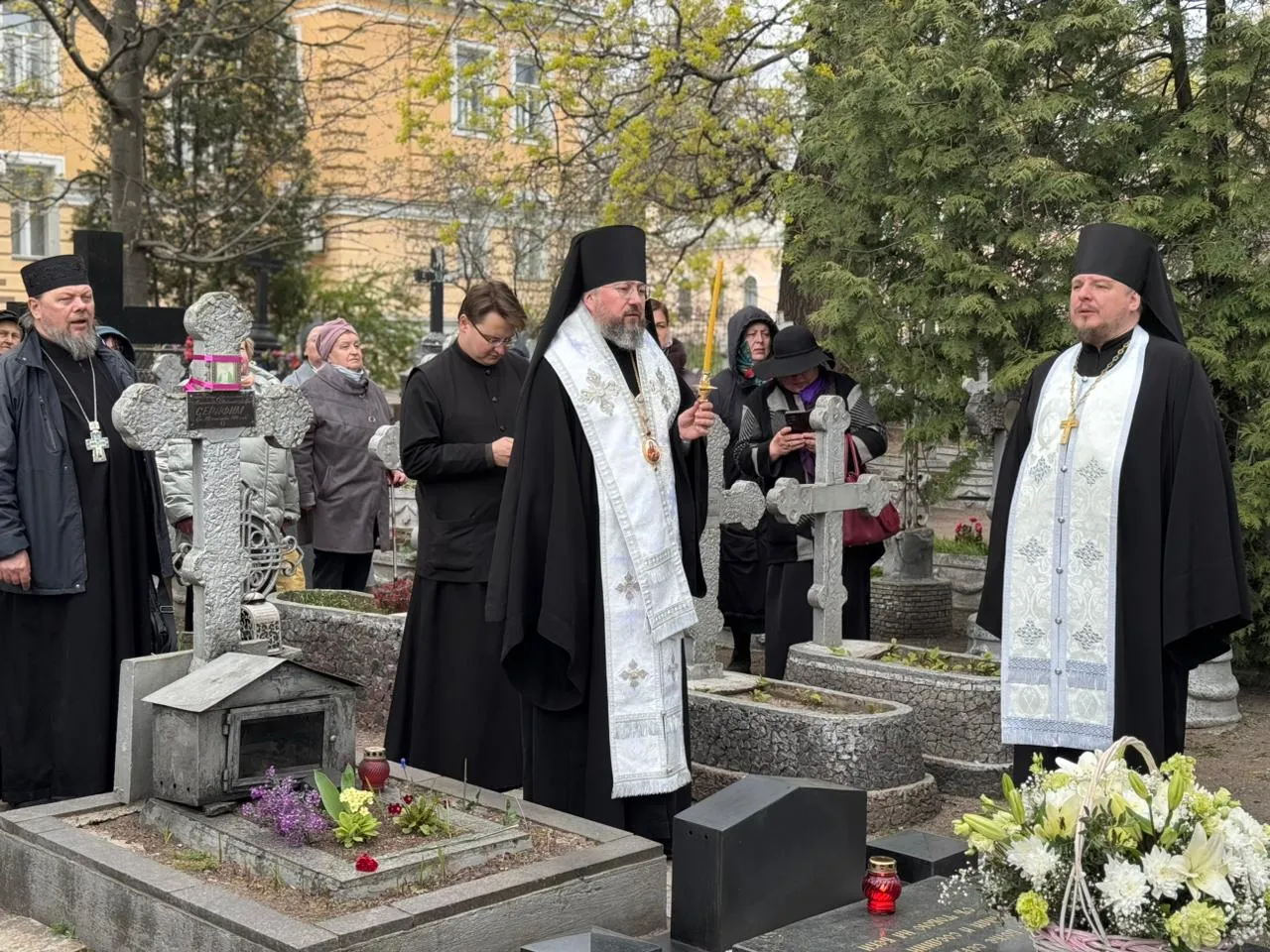 В Александро-Невской Лавре состоялся Круглый стол, посвященный вопросам современного русского языка