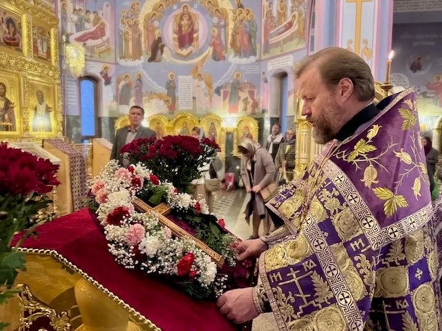 Воздвижение Честного и Животворящего Креста Господня