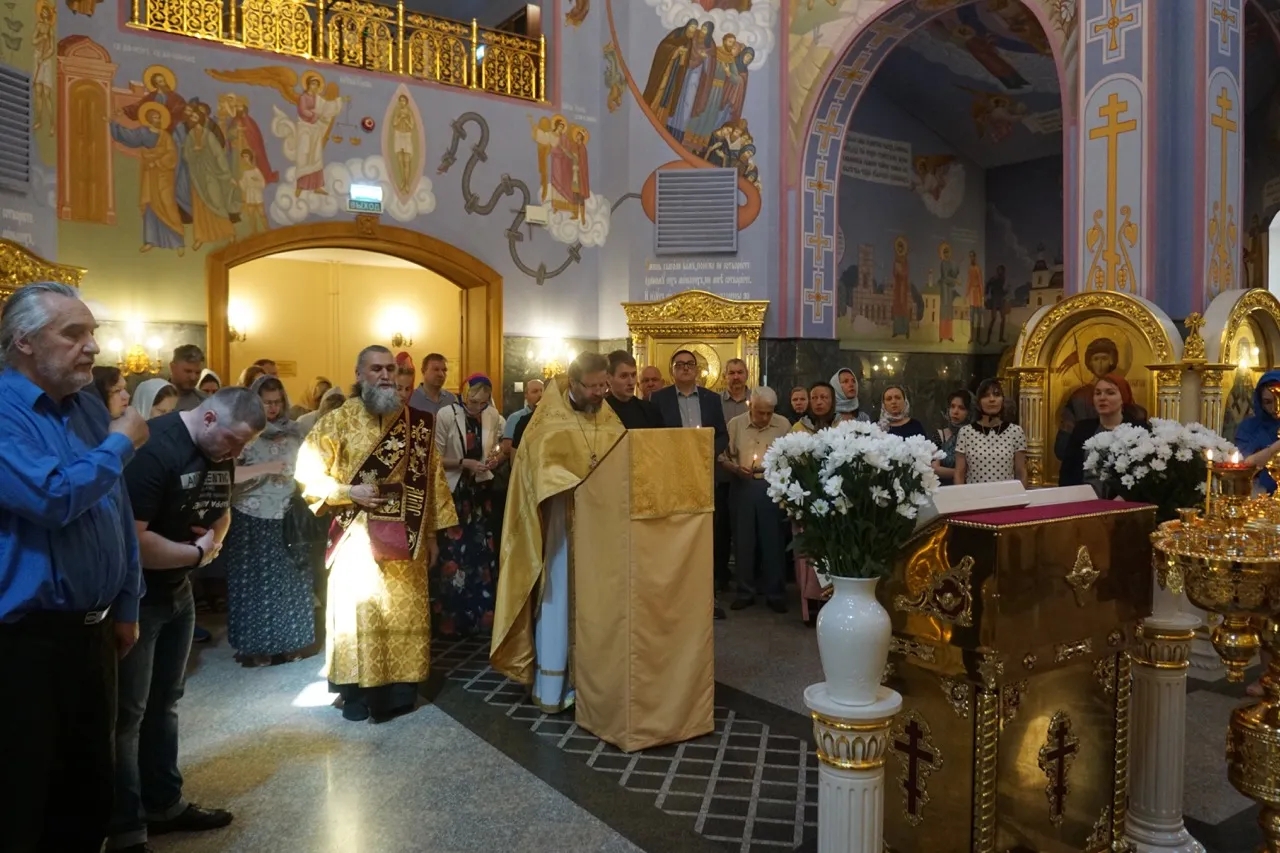 Молебен во славу русского оружия