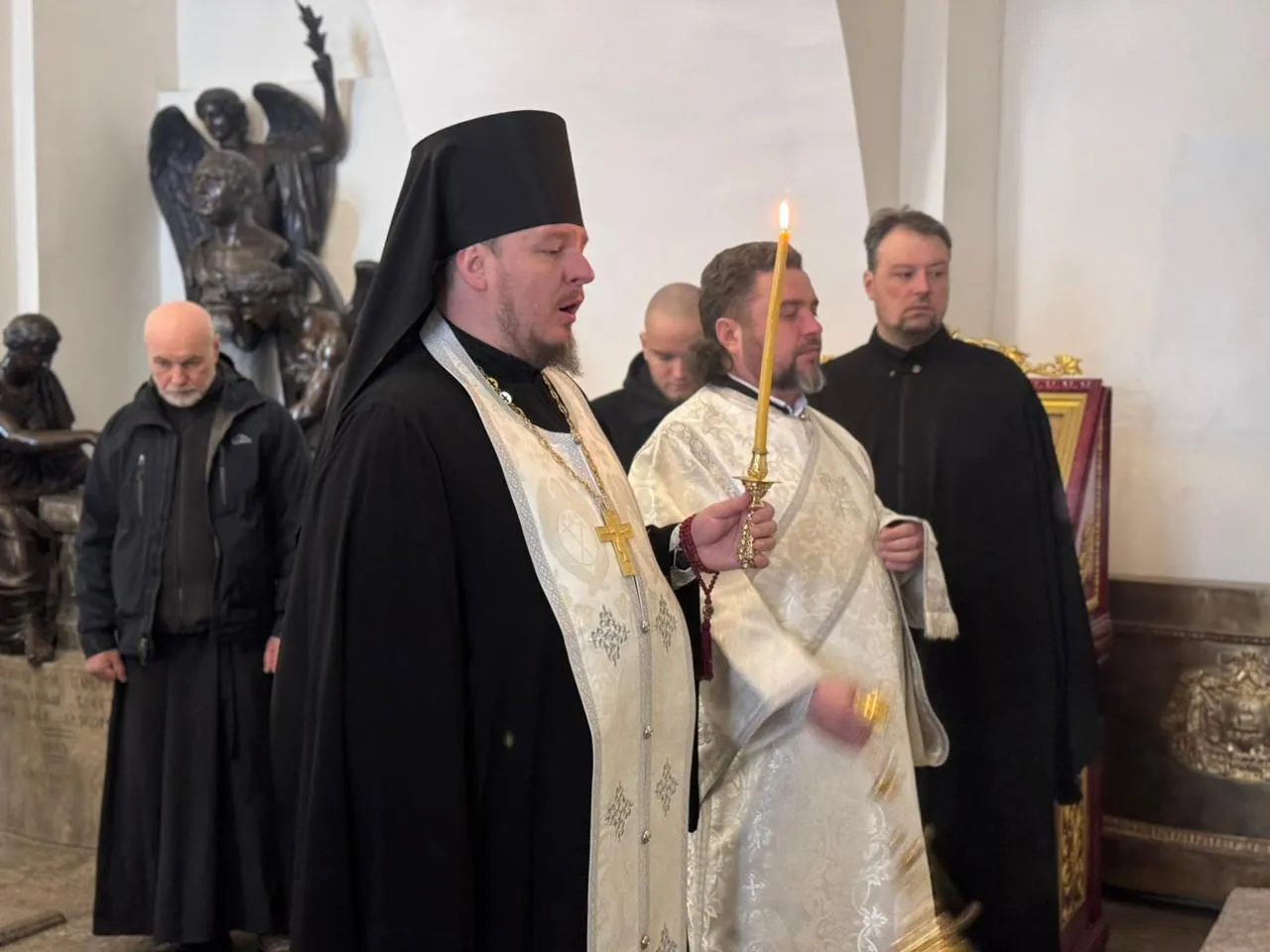 В Александро-Невской Лавре состоялся Круглый стол, посвященный вопросам современного русского языка