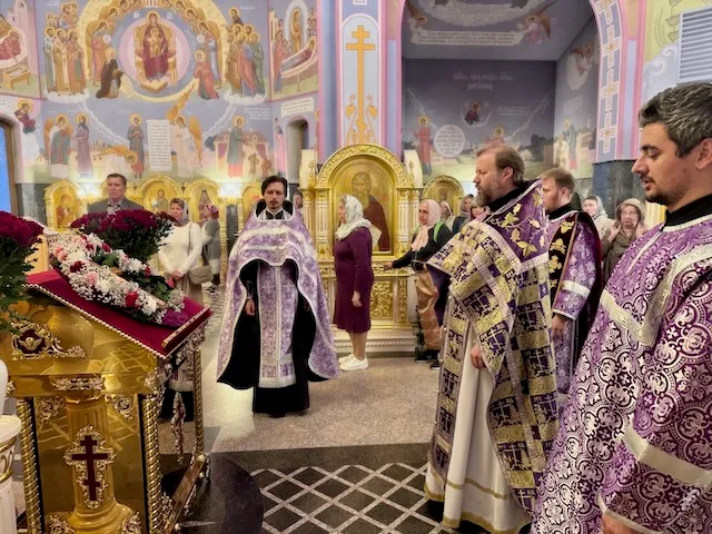 Воздвижение Честного и Животворящего Креста Господня