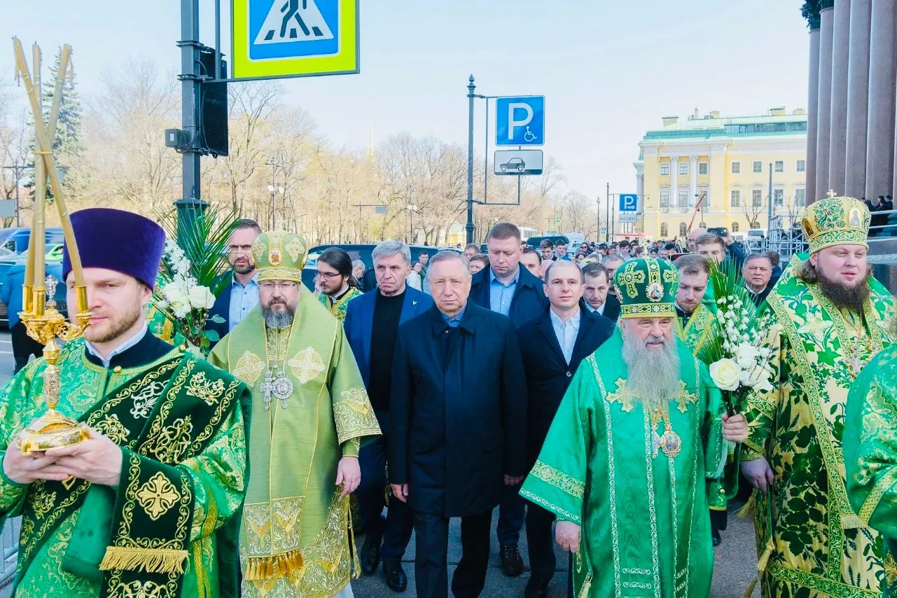 Воспитанники Воскресной школы приняли участие в торжественном богослужении в Исаакиевском соборе