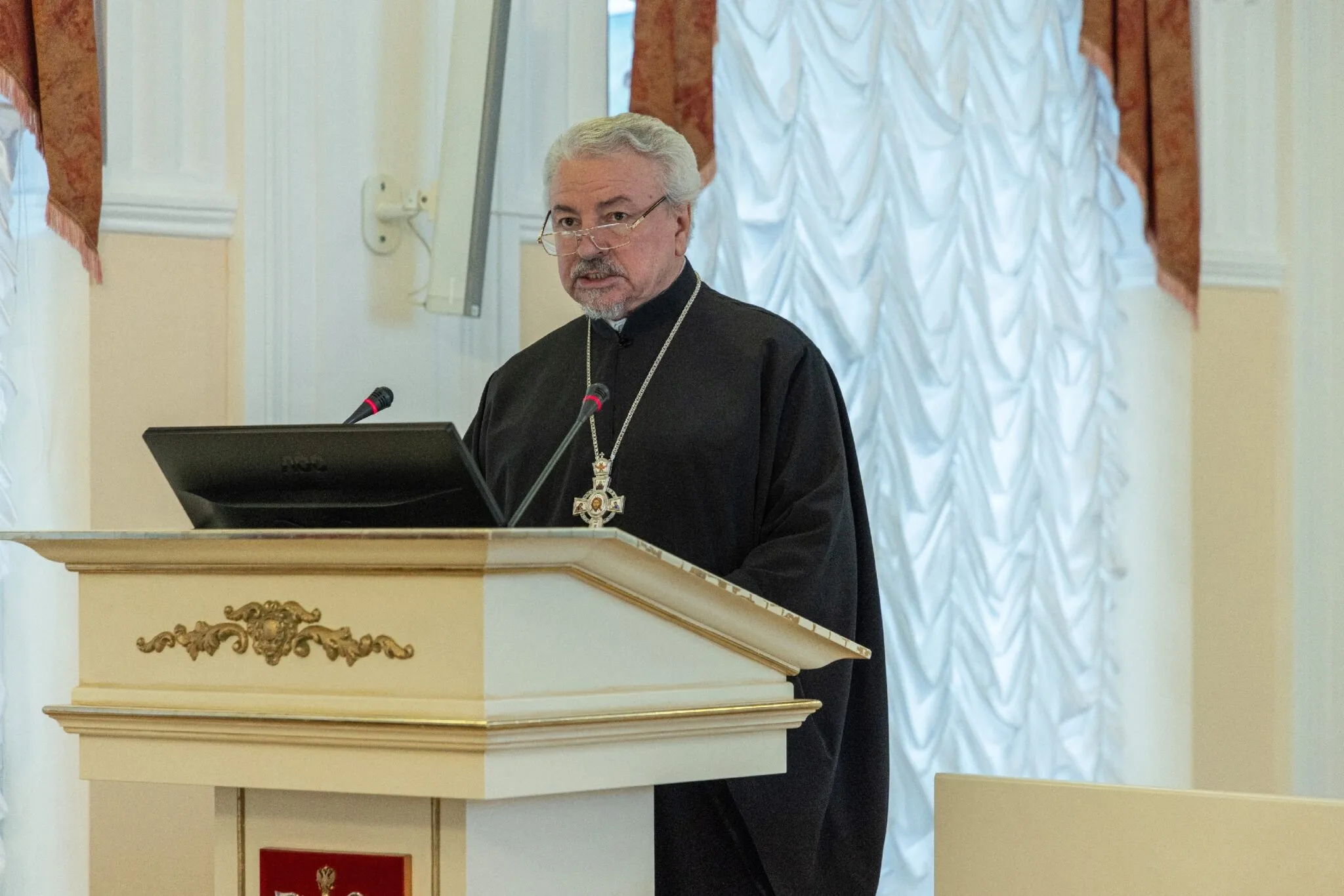 XIII Волконские чтения начались с молитвы