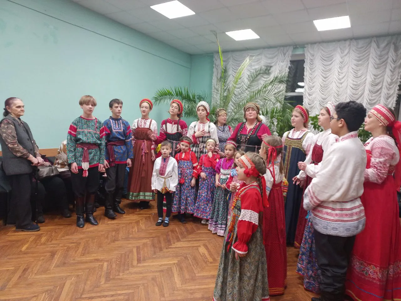 Состоялся Рождественский праздник «Дары волхвов» в ДК им. Шелгунова