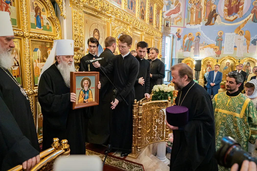 Митрополит Варсонофий совершил Всенощное бдение в нашем храме
