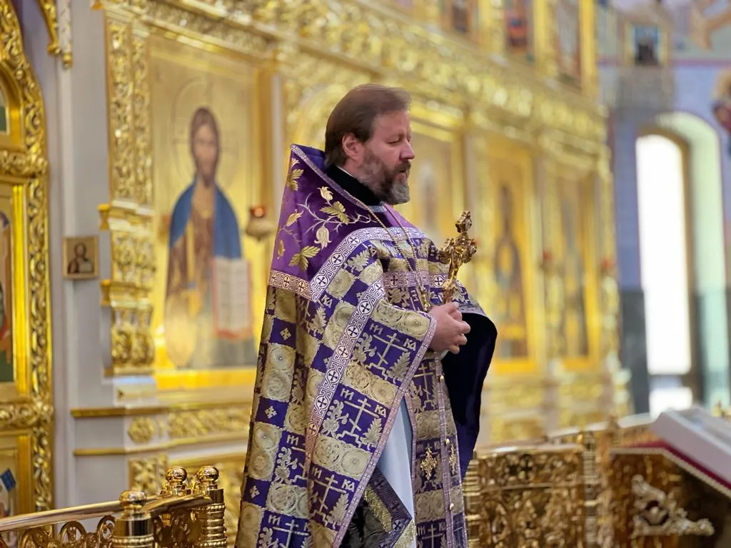 Воздвижение Честнаго и Животворящего Креста Господня