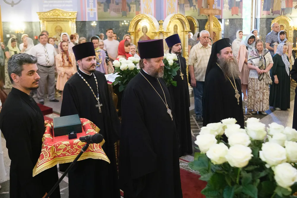 Митрополит Варсонофий совершил Всенощное бдение в храме Ксении Блаженной