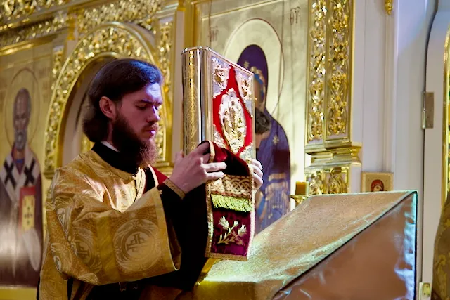 Славных и всехвальных первоверховных апостолов Петра и Павла