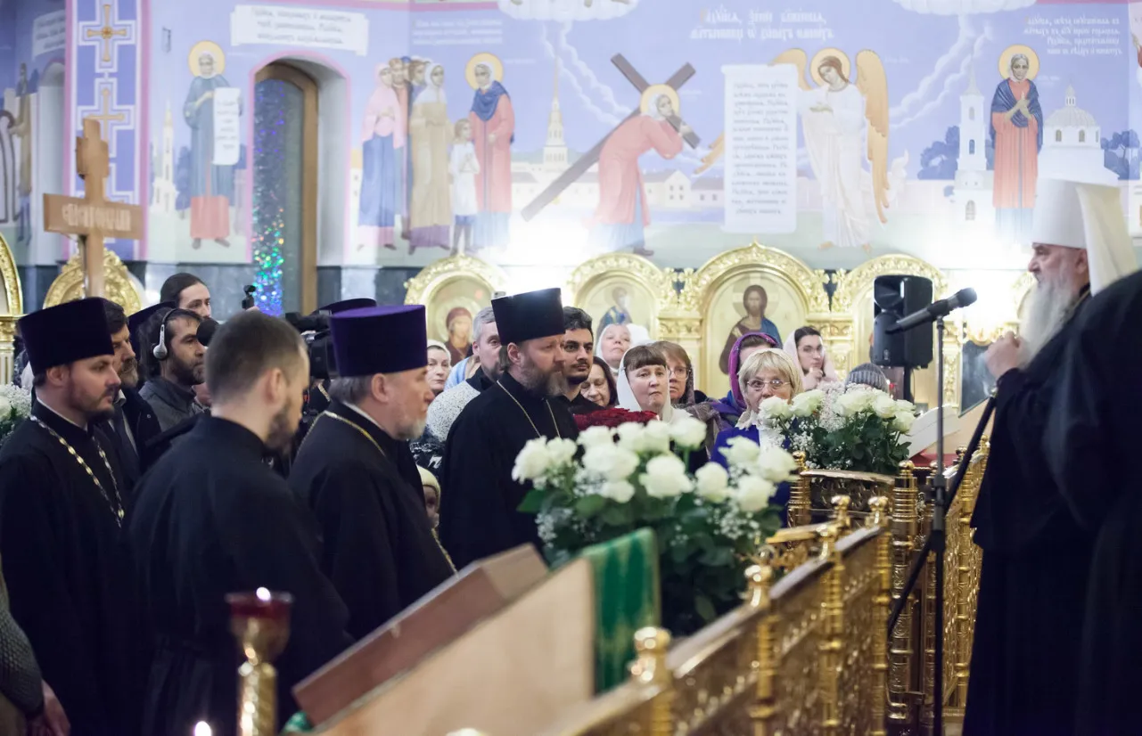 Митрополит Варсонофий совершил Всенощное бдение в храме святой Ксении Петербургской