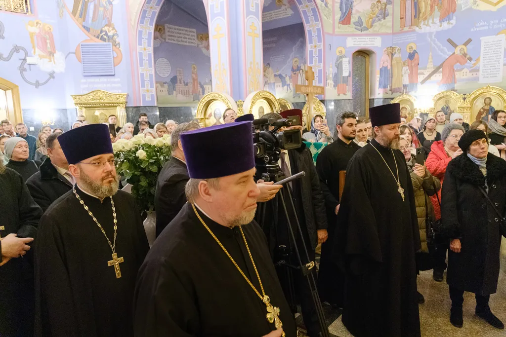 Всенощное бдение совершил митрополит Санкт-Петербургский и Ладожский Варсонофий