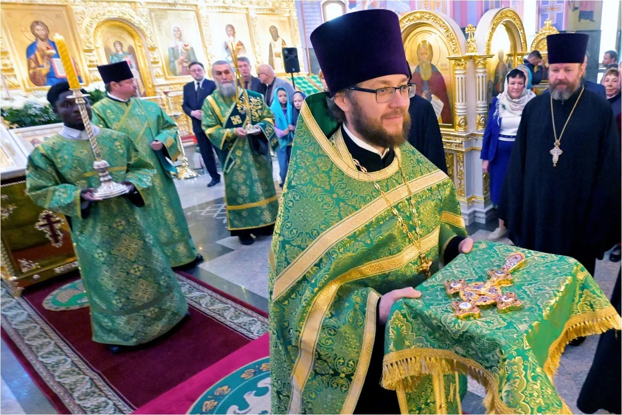 Митрополит Варсонофий совершил Всенощное бдение в нашем храме