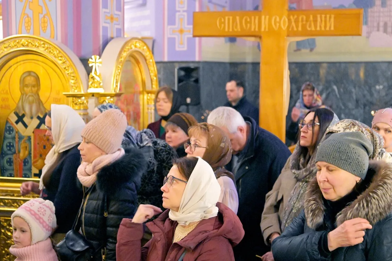 Митрополит Варсонофий совершил Всенощное бдение в храме святой Ксении Петербургской