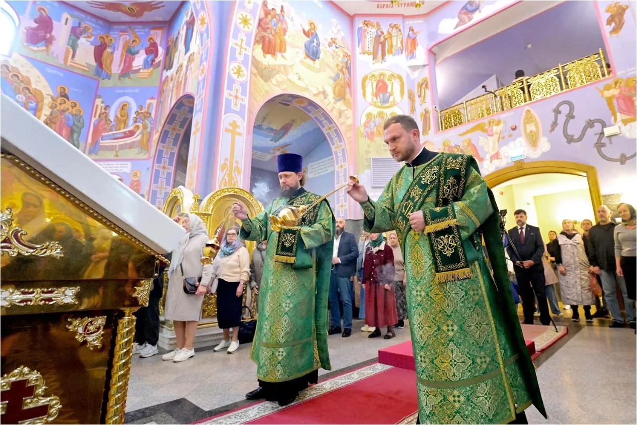 Митрополит Варсонофий совершил Всенощное бдение в нашем храме
