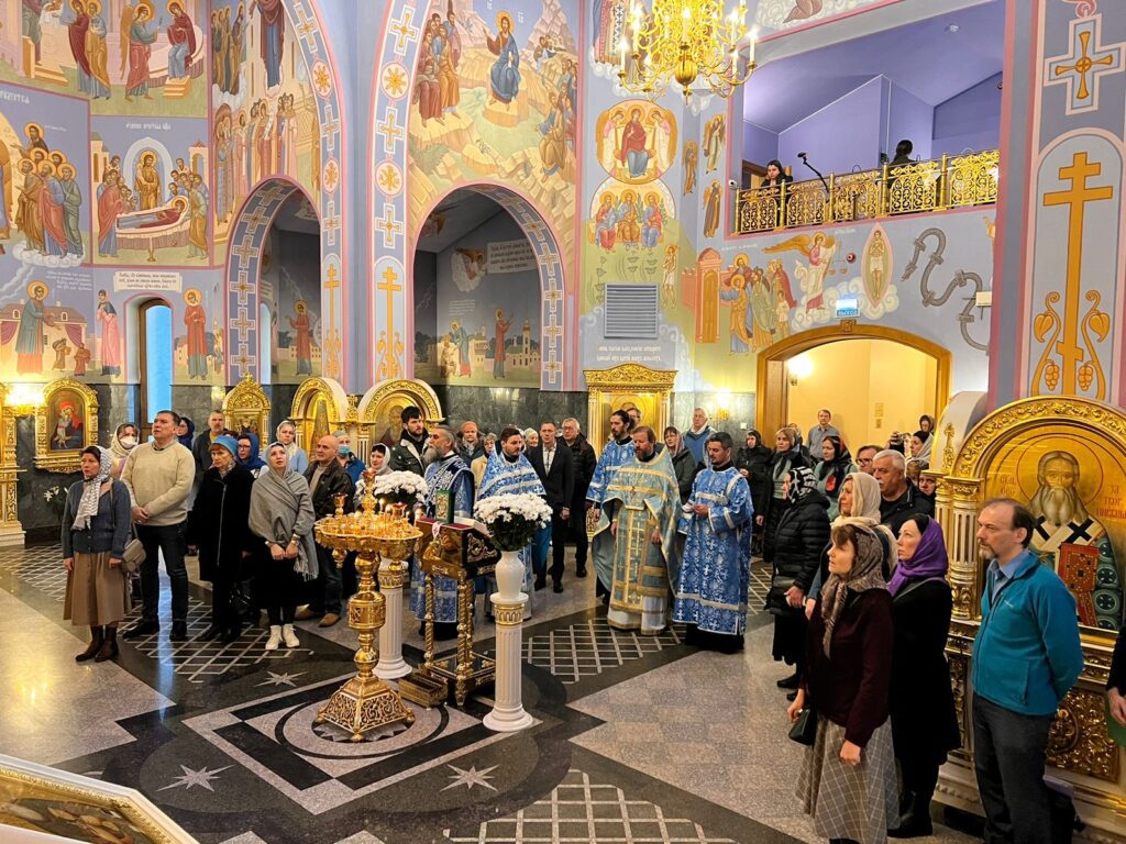 Праздник Казанской иконы Божией Матери - День народного единства