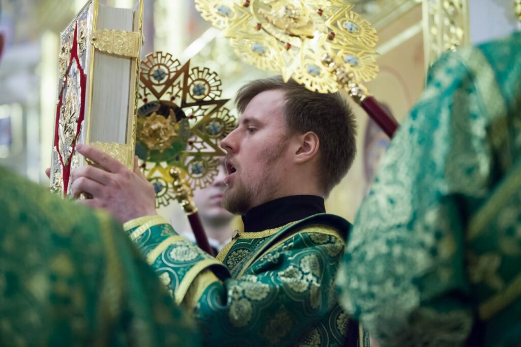Митрополит Варсонофий совершил Всенощное бдение в храме святой Ксении Петербургской